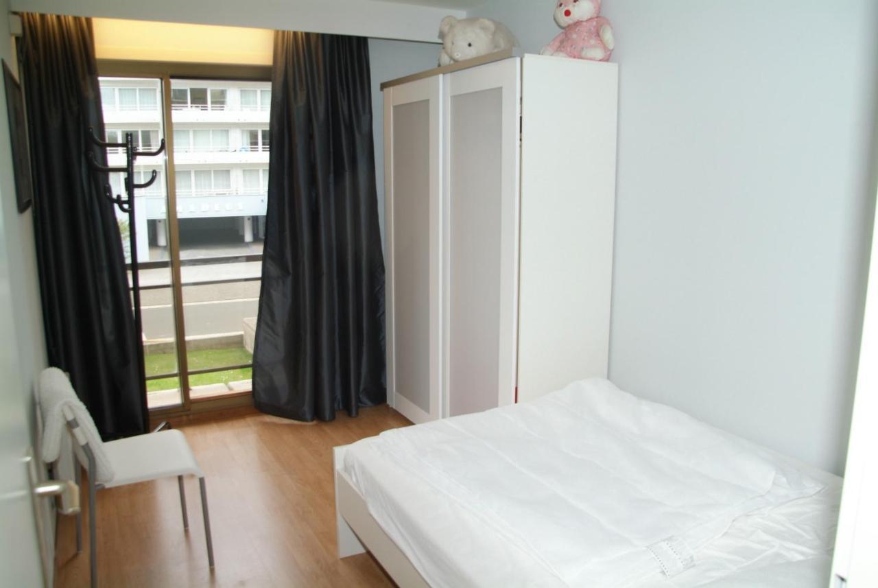 Ruim, Lichtrijk Appartement Met Groot Terras Uitstekend Gelegen In De Panne Exteriér fotografie